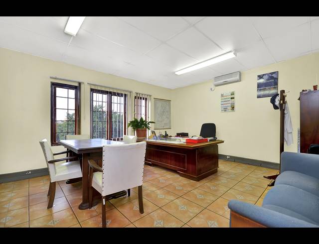 714M² BUSINESS SOLD IN HOUGHTON ESTATE